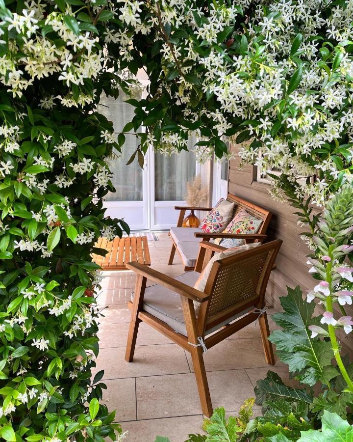 Les Suites D'Alienor, Suite Jasmin بيساك المظهر الخارجي الصورة