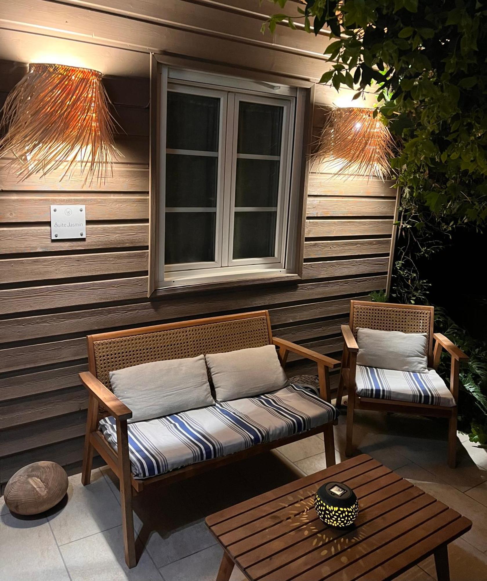 Les Suites D'Alienor, Suite Jasmin بيساك المظهر الخارجي الصورة